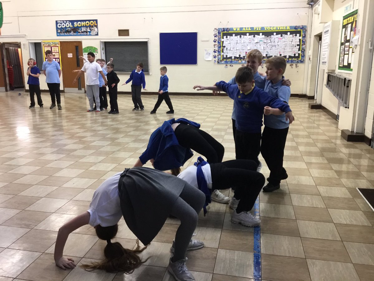 DorchesterHull's tweet photo. 5/6MP had great fun working with @WestEndinSchool in their Diwali workshop last week. They used dance to show the different parts of the story #CoolCollaboration https://t.co/MVVDyYdcXZ