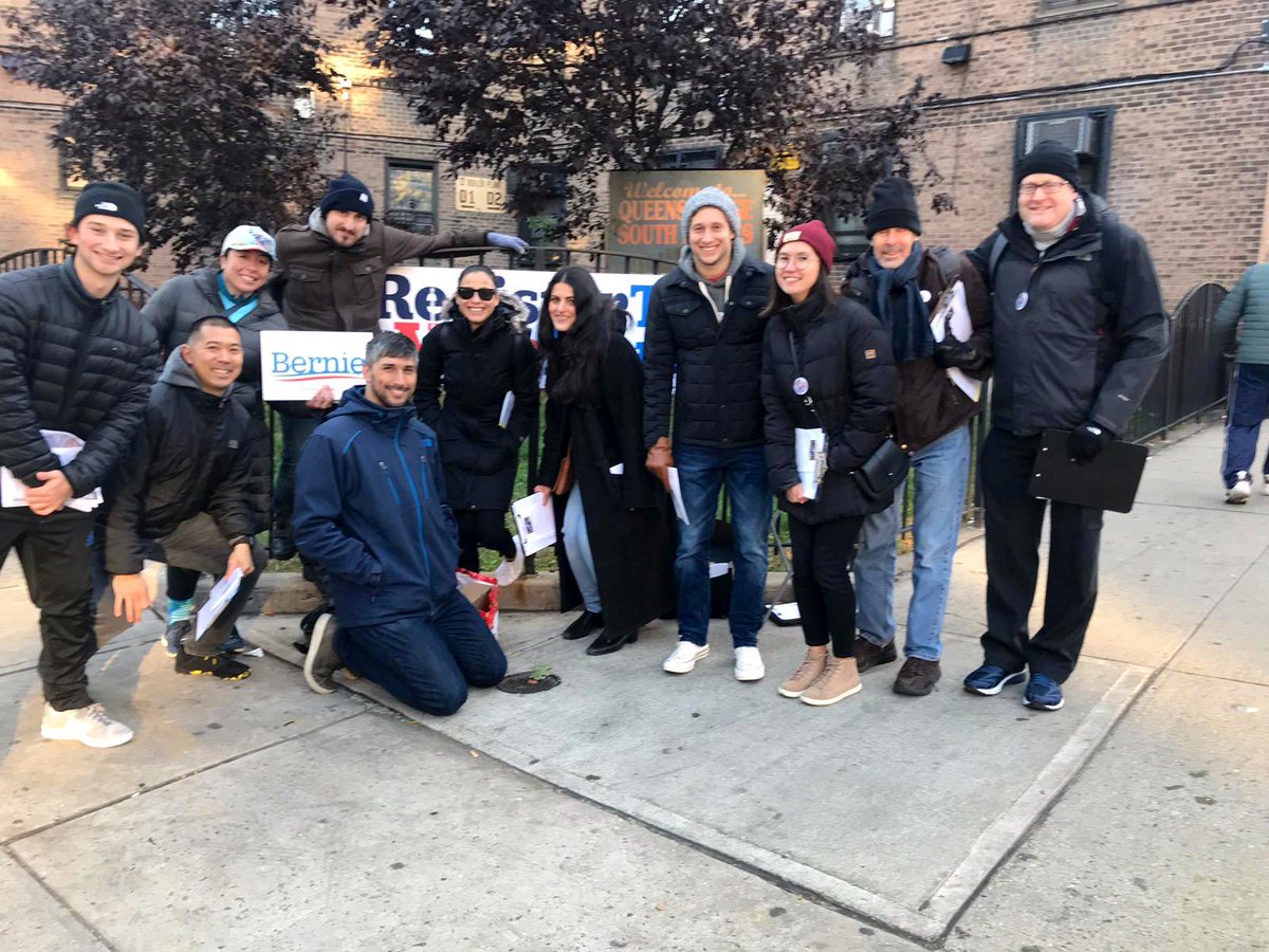UES4Bernie's tweet photo. We don’t watch the polls, we change the polls. S/o to our Queensbridge Canvass canvassers! Join us next time
#Bernie2020 #QueensforBernie #NYCforBernie #UESforBernie 🐦
Photo credit: @Alex_is_a_Nerd https://t.co/xPlwF5oOzM