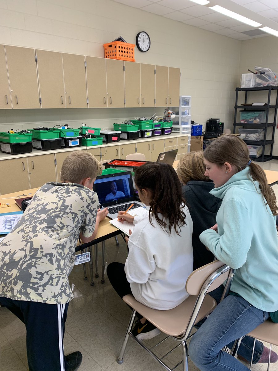 kmhermansson's tweet photo. Research Project Interview with Natasha from We Sow, We Grow in Chicago to learn about starting a community garden! @CMSFalcons200 @ToddlingChicago https://t.co/hXp2WpNeCP