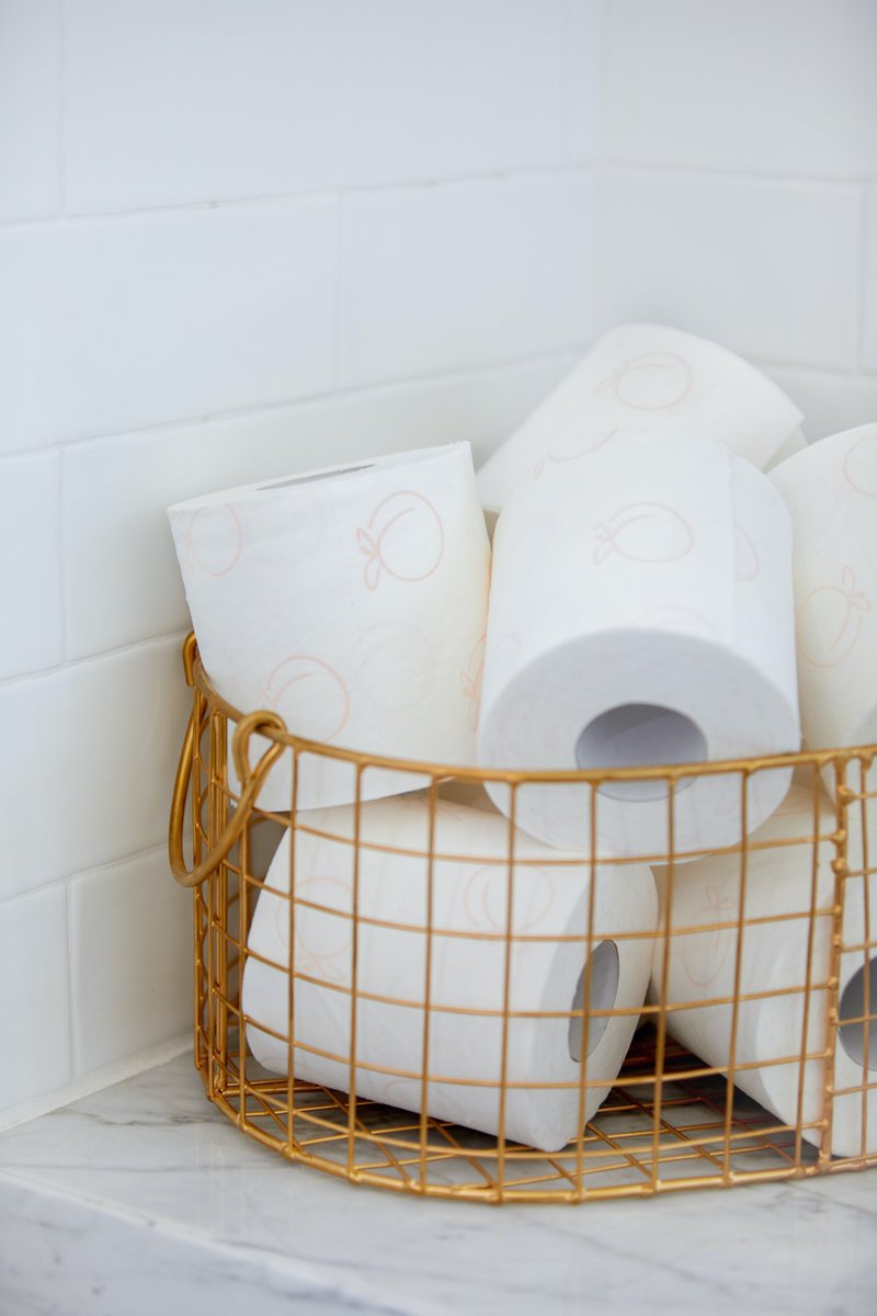 PeachGoodsCo's tweet photo. "SO happy I made the switch from the cheap stuff my boyfriend was buying." - Erica C., Peach Customer #toiletpaper #subscription https://t.co/BaaJ1fhxAf