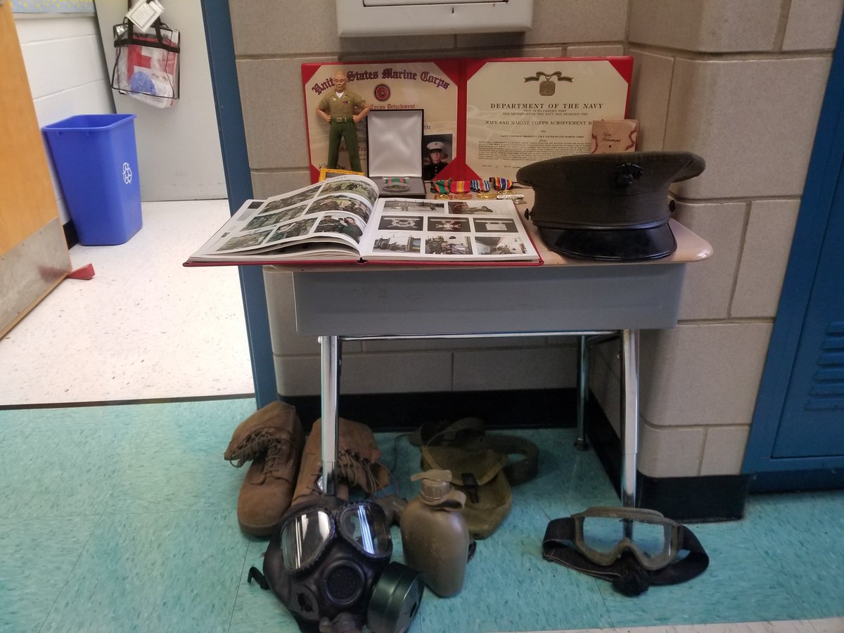 PositvColeModel's tweet photo. Happy Veterans Day! #bestfinforward https://t.co/ODRitRKk1w