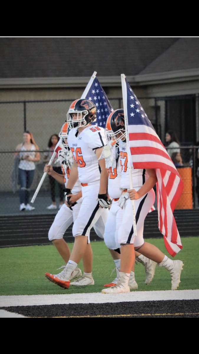 aidan_tweedy's tweet photo. Thank you to the seniors and coaching staff for making my junior year of football absolutely incredible. Special thanks to @64sutrain @OttoHess1 @Carter_0616 and @TroyWarner66 for everything you guys have done for me. Can’t wait for next year. https://t.co/ASNhAfP5Tx