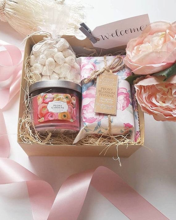 PeperoRoleplay's tweet photo. @_itsjhsjh0628 leaves a present right outside your door with a note that says:

"Hello old friend it's nice seeing you around. Don't be a stranger and say hi sometimes! 

HAPPY PEPERO DAY 💝 https://t.co/iugzheSM7K