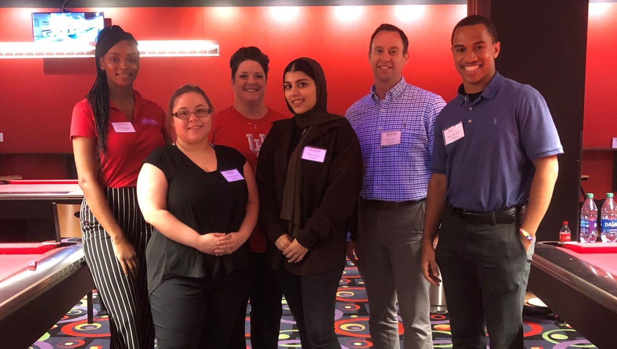 uh_con's tweet photo. #UHCON student Michele Horton represented the College of Nursing as part of the Humana team at the Vanguard Society event on campus last Thursday! #GoCoogs https://t.co/4ZdIyWwCEl