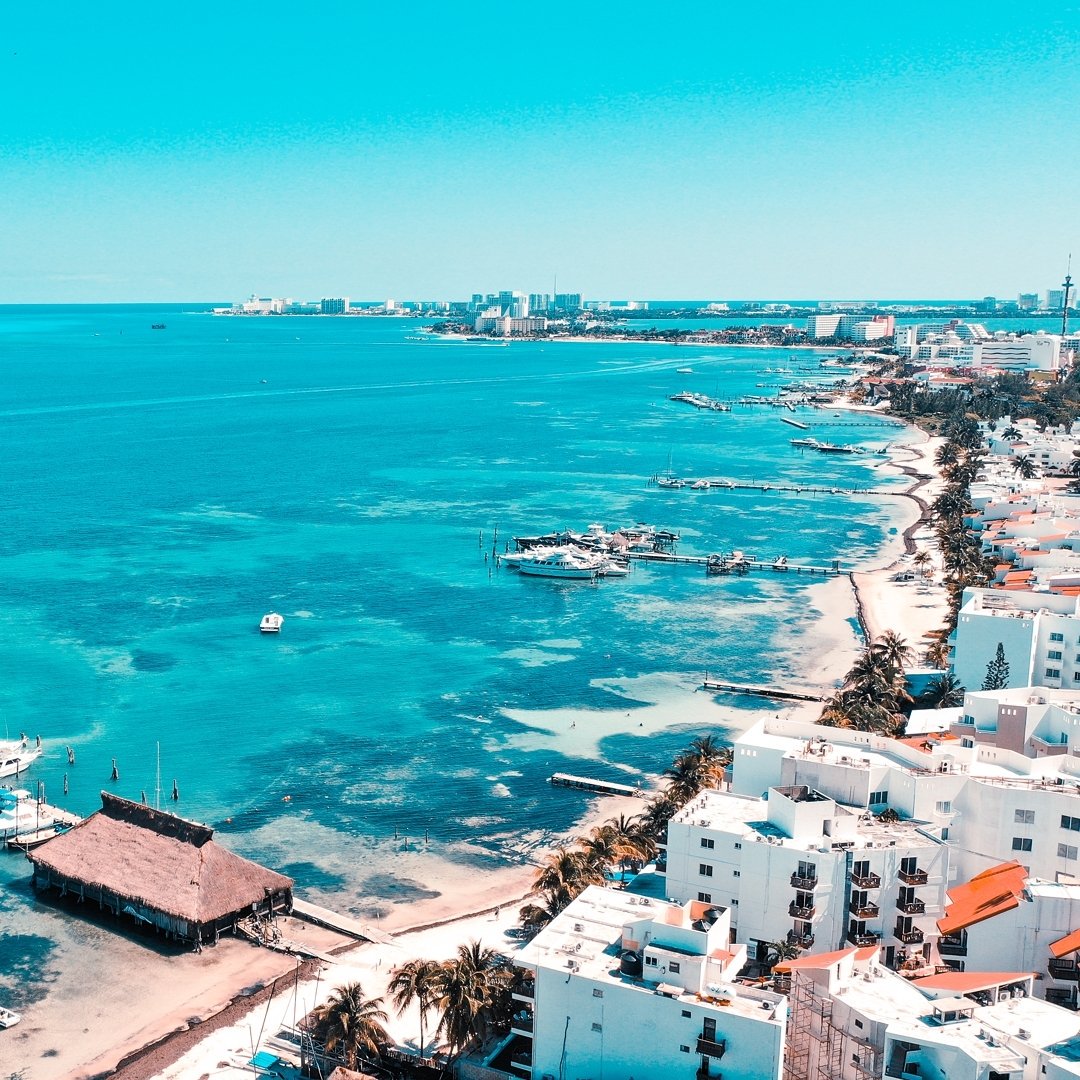 flytherenow's tweet photo. Our drone + Cancun's coolness make for an epic adventure 💙💙💙 #flytherenow within minutes, check the link in our bio for all the knowhow ⚠️

#travel #wanderlust #technology #dronephotography https://t.co/16hIPvT6Oh