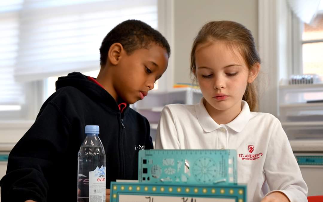 SAES's tweet photo. Today we celebrated the official opening of our new Lower School building as third, fourth, and fifth grade students moved into their new classrooms. Every St. Andrew's student in preschool through fifth grade enjoyed their specials classes in the D!Labs, music room, and library. https://t.co/4kCWsvgDxz