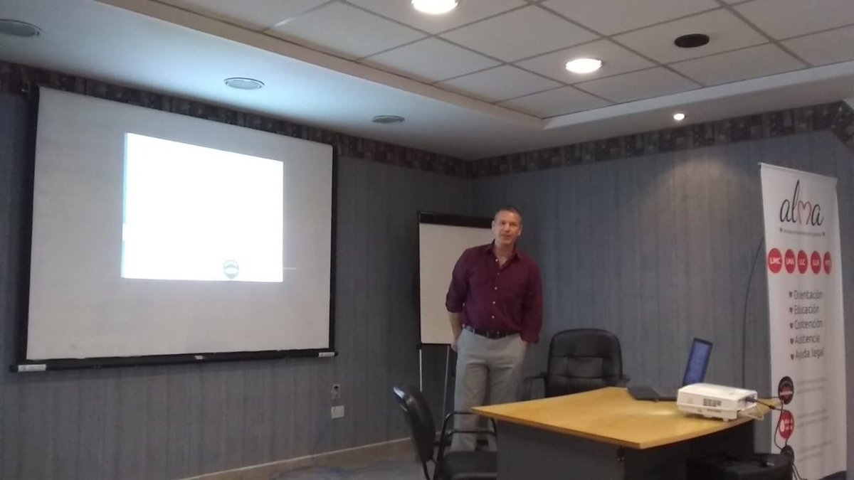 asociacionalma's tweet photo. Con todo éxito se llevó a cabo la charla sobre #leucemias en #neuquen, los asistentes en su mayoría pacientes, encontraron muchas herramientas necesarias para que sean protagonistas de su salud, entiendan más y mejor a sus médicos, #empoderandopacientes #contagiandovida https://t.co/LLmQaYHToy