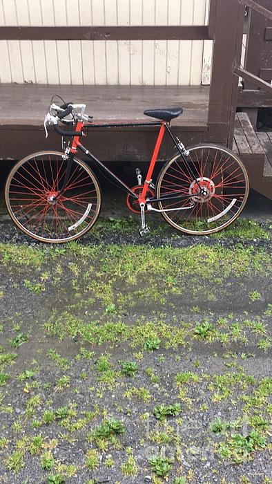 JJMonkey13's tweet photo. New artwork for sale! - "Red Bike in the Rain" - https://t.co/CL5NElpYl6 @fineartamerica https://t.co/ugtFdlEIyC