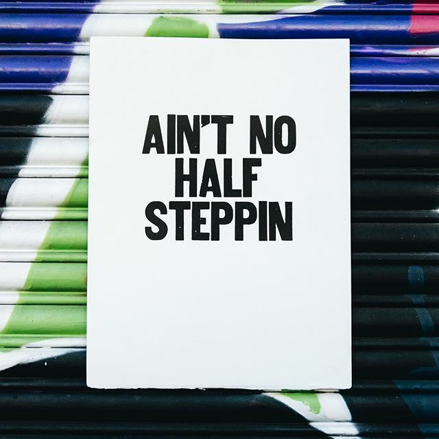 PaperJamPress's tweet image. “If you can't give it all you've got, don't bother.”⠀
― Joyce Rachelle ift.tt/2NF0Ouq