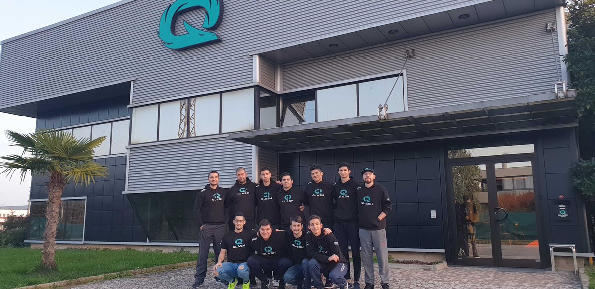 QLASH_Esports's tweet image. #ClashRoyale boys in the house 😎