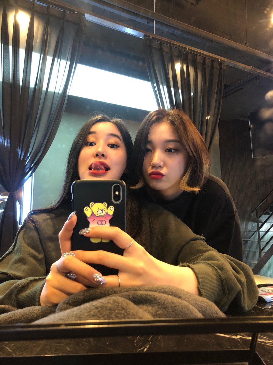 HINAPIAofficial's tweet photo. [#경원]
다들 점심챙겨먹어요 냠얌냠👅 https://t.co/NjzLK3xvfI