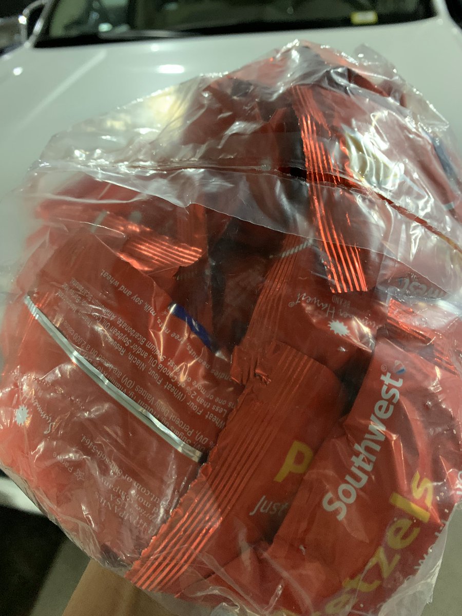 KristenDugan18's tweet photo. Then the flight attendant asked what grade I teach and went to the back of the plane. She came back with a whole bag of pretzels and told me to tell my first graders that @SouthwestAir loves them. Southwest will always be my favorite company 💙❤️💛 https://t.co/0faVSBY7RN
