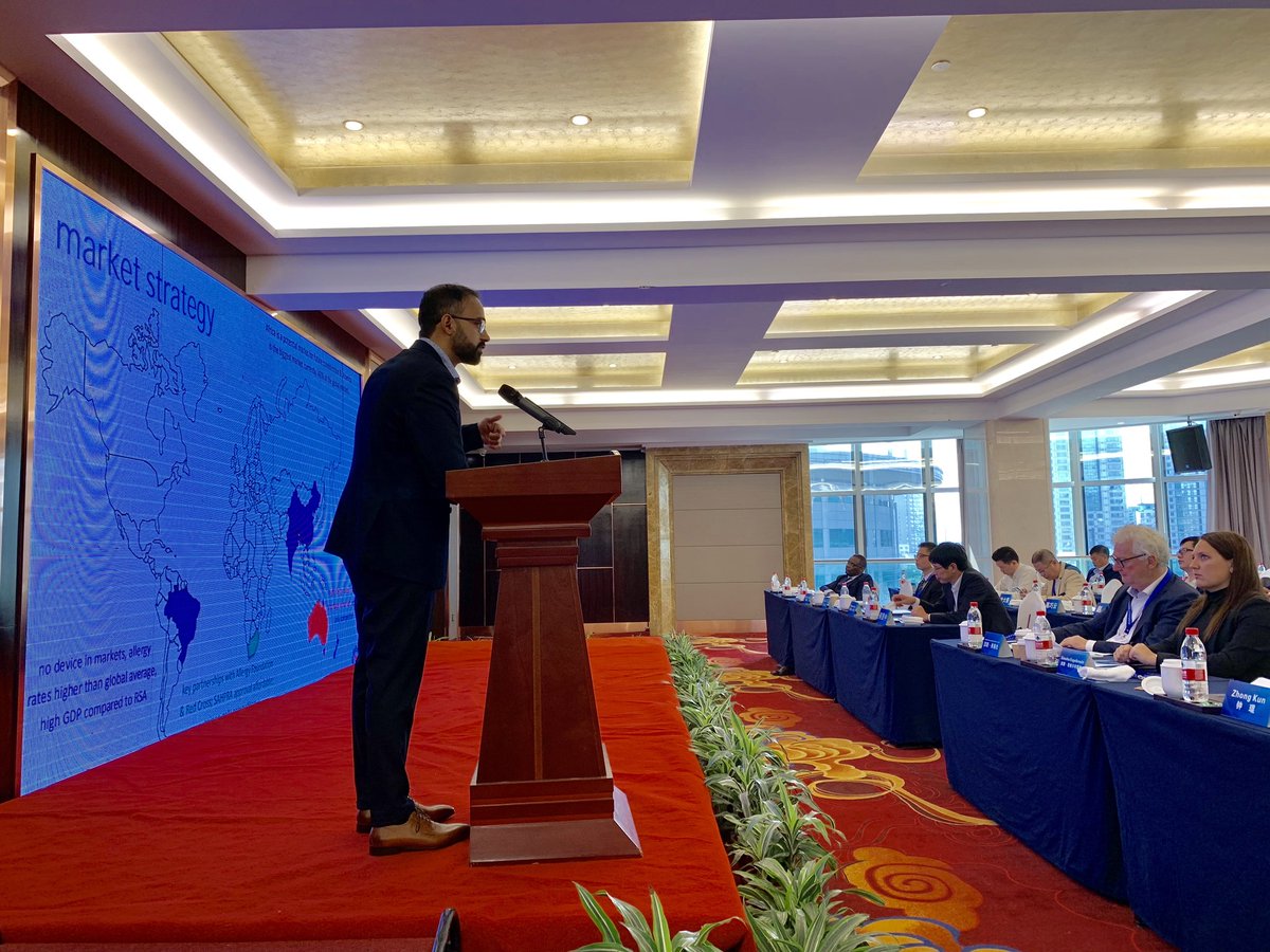 dey_roo's tweet photo. Pitching @Impulse_Biomed to the investors at Taizhou, China. Followed by the gala dinner hosted for the multi-national delegates. A wonderful experience. @SudeshSivarasu @goku_explores @skillz_na @uctbme @_Saberi https://t.co/3nWBV5OHZI