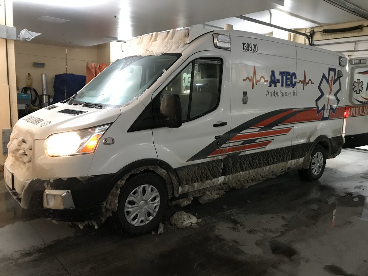 Opseulocal303's tweet image. we just had a crew from #Chicago show up at RVH on a repatriation transfer. it was supposed to take them 7.5hrs &amp;amp; it took them 15hrs through snowstorms the whole way! We wish them safe travels home &amp;amp; hope they are going to get a decent nights sleep before they head back #h&amp;amp;s