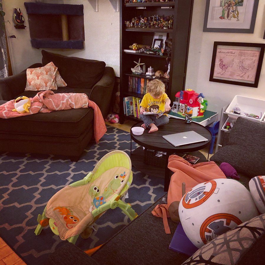 mrswazhere's tweet photo. βWhat are you doing, Dashy?β βIβm just readinβ.β Even reading the Amazon toy catalog is better than not reading at all π #dashwaz #dashattack #learntolovereading https://t.co/uPDc8UTadq