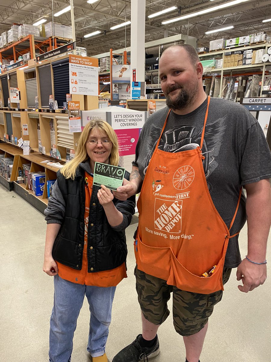 Racheal spotted Derrick delivering excellent customer service and took just a second to say thank you by writing a Bravo! Thank you to both of you for living our values and driving excellent customer service!! <a href="/THDWhiteLake/">THD White Lake</a> @dennissanders13