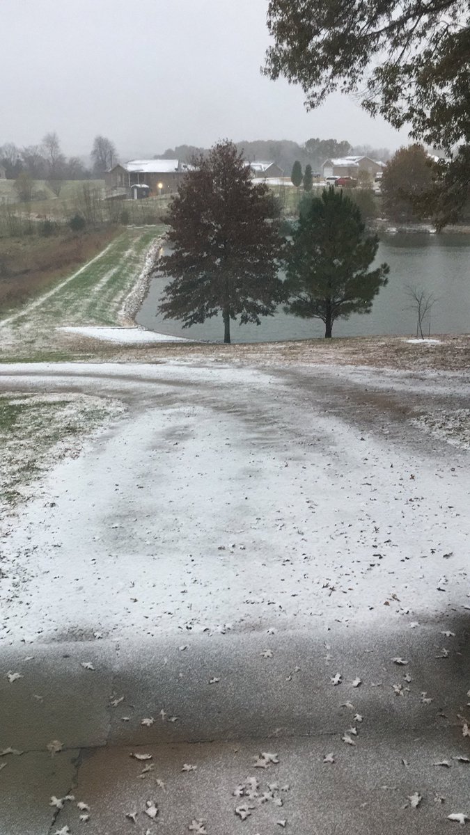 hahns98's tweet photo. Grateful we made it home safely in the freezing rain. #GratitudeSnaps https://t.co/qacHxns9Al