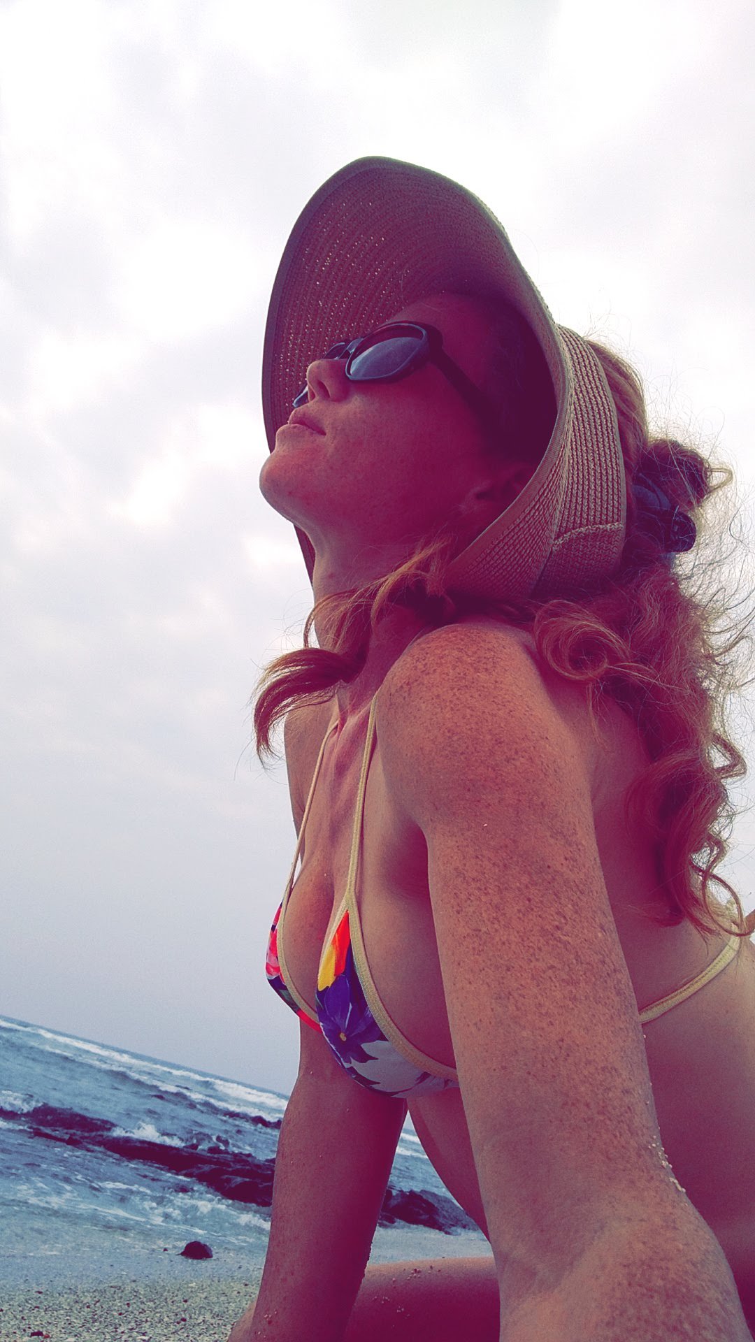 2 pic. My #onlyfans has 2000+ photos, 100+ videos and daily updates with #nudity! Find it here⬇️ https://t.co/FejTgd1kgQ #redhead #redhair #freckles #bikini #beachbabe #barefoot #footfetish #gingerpubichair #redbush #nakedredhead #allnatural #petite #hairybush #pinkpussy #myfreecams https://t.co/hBw1G7nUxb