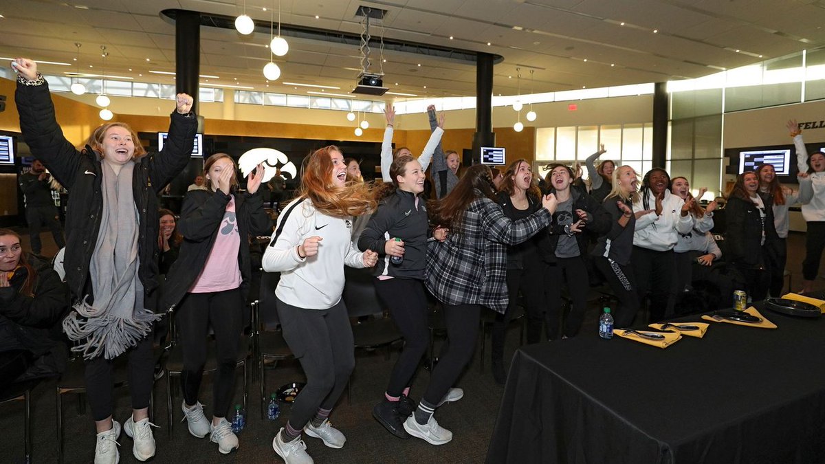 Hawkeye Soccer tweet media