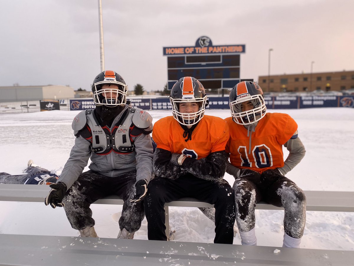 kala_sundstrom's tweet photo. memories of a lifetime💙🧡 https://t.co/NkjjmuJQvB