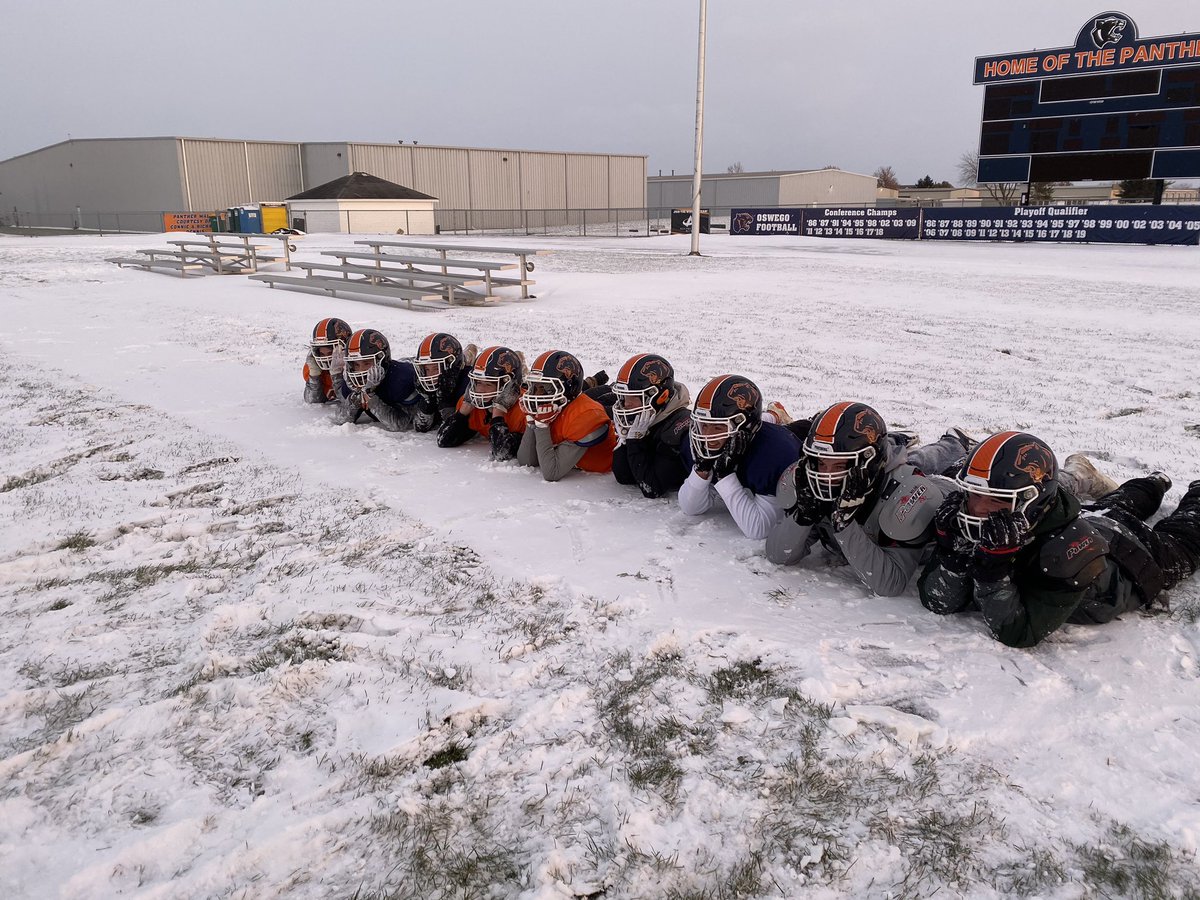 kala_sundstrom's tweet photo. memories of a lifetime💙🧡 https://t.co/NkjjmuJQvB