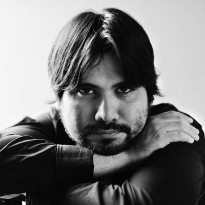 ¡No se pierdan la entrevista al escritor peruano Juan Manuel Robles en Entrelíneas recién salida del horno! <a href="/palidofuego111/">Juan Manuel Robles</a>  #literatura  #entrelíneas #Peru  soundcloud.com/entrelineaspod…