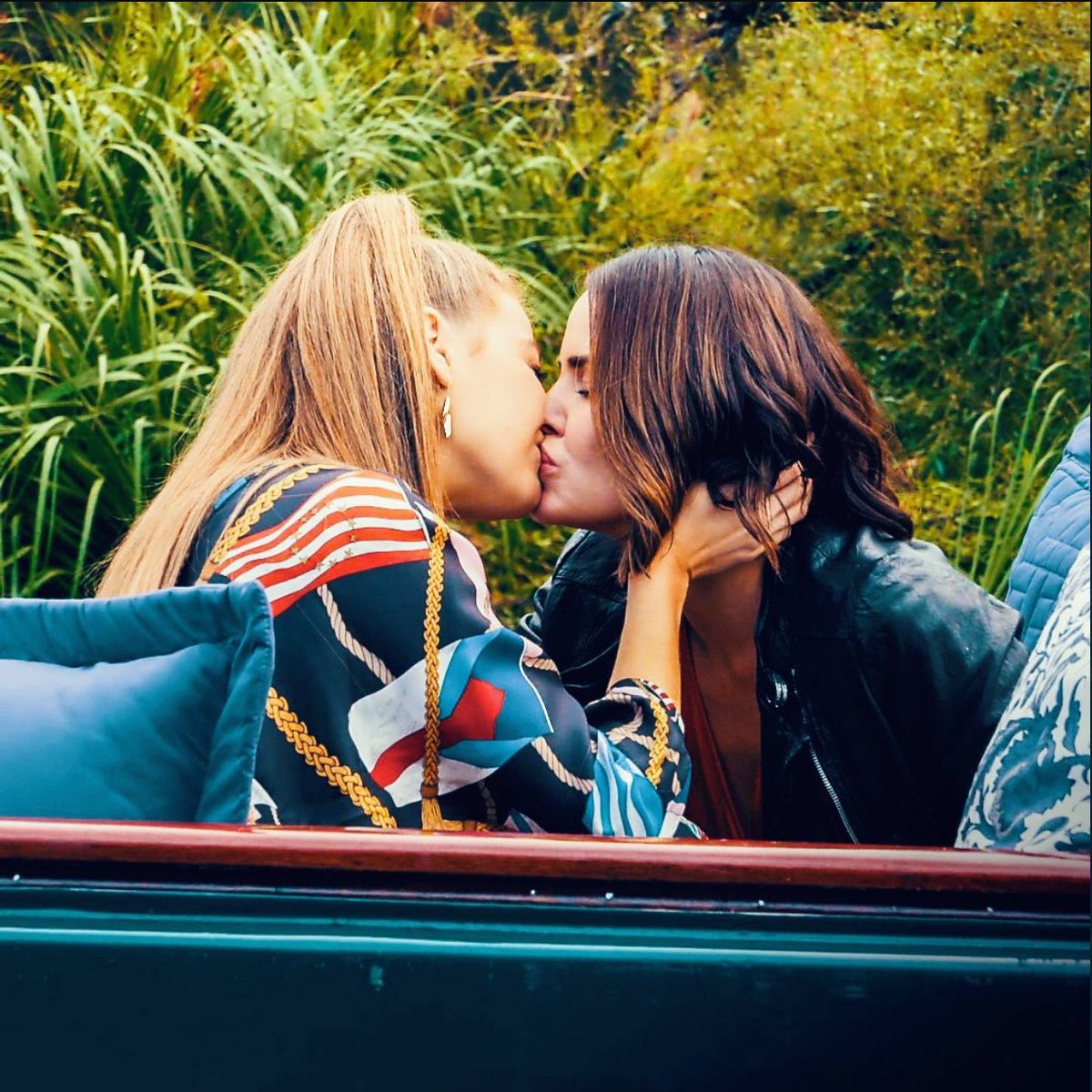 unbreakable86_'s tweet photo. π¨ New #Chelly Story: "All I Need" π¨
https://t.co/V2NMyB5WRq
https://t.co/M2FIiKXpUQ
Happy reading, fam. β€οΈ
#Chelly
#ChellyEndgame
#WeWantChelly
#FightForChelly
#RepresentationMatters
#Neighbours https://t.co/B3PzeV0Hw7
