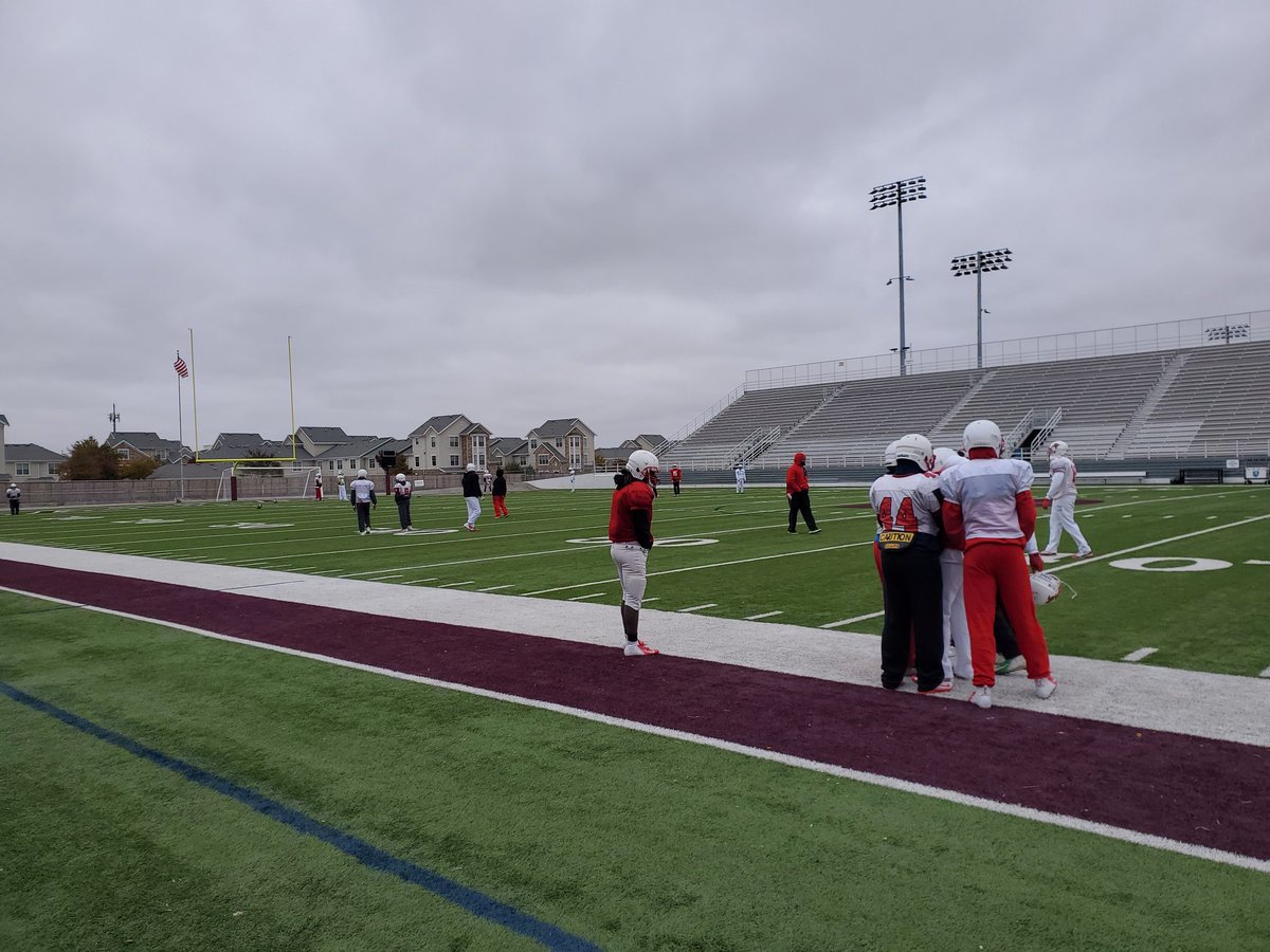 RESTORING SKYLINE PLAYOFF ATMOSPHERE 

#TRADITIONNEVERGRADUATES