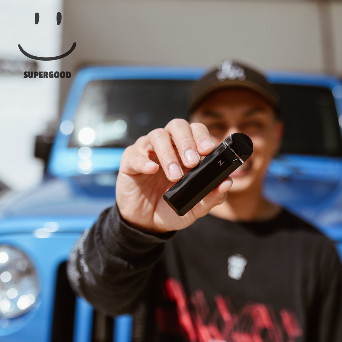 vapordna's tweet photo. You know it’s gonna be a great week! Get yours today fam for just $10! The perfect gift for you, friends and family who would like to kick ash and quit smoking

Shop Today: https://t.co/TcOTOHkHxO

#VaporDNA #SuperGood #SuperGoodPod #VapePods #NicSalts #CBDVape #Handcheck https://t.co/UBMT321dgx