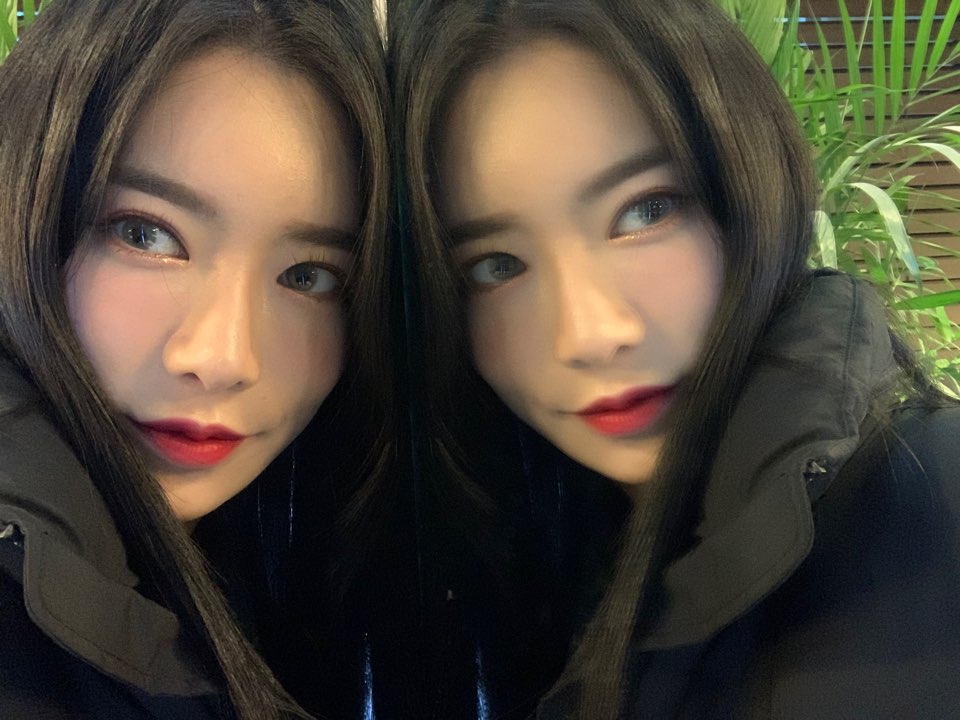 HINAPIAofficial's tweet image. [#예빈]
하루의 시작은 예삐로🤟💪🏾💪🏾