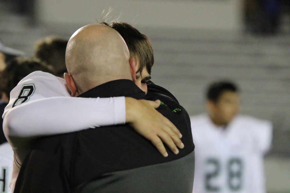 Jason_M_Gold's tweet photo. I will FOREVER treasure the conversation taking place with my son here! BLESSED to have been by his side the last 8 years on the field.  Thank you @KalliMcDonald for capturing this. #kickersarepeopletoo https://t.co/draYeG4oUJ