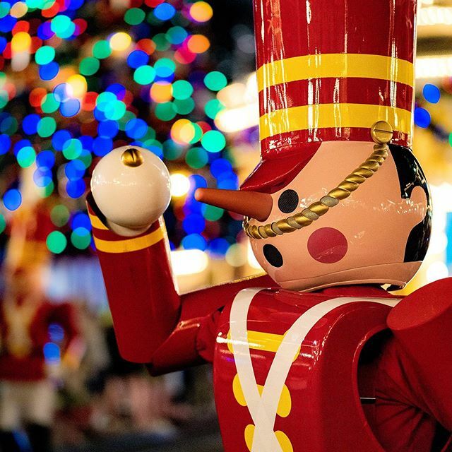 imaginography71's tweet photo. Can’t wait to see this crew again!! #MVMCP #mickeysverymerrychristmasparty #DisneyHolidays #MOUCP #VeryMerry #wdw #waltdisneyworld #disneyworld #disneyphotography #disneyphoto #disneyparks #bestdayever #sonyalpha #bealpha #sonyimages https://t.co/ghCGO7Pm6P https://t.co/3AByyLhdl8