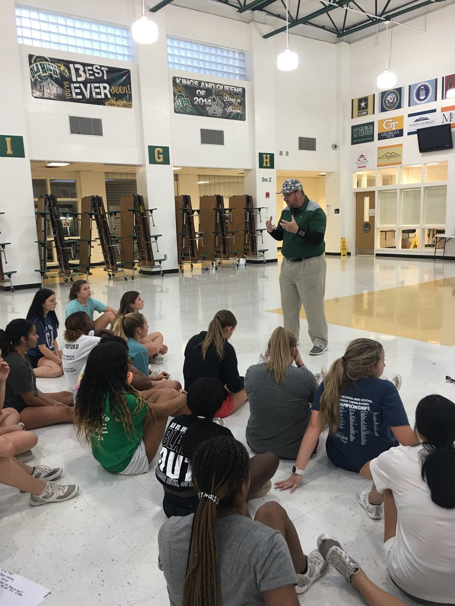 olacheers's tweet photo. Amazing Monday-8 count by 8 count!!! Great message from @TBoddieFCA “be more than ordinary”. Sweet treat from @SMvarsitycheer THANK you so much!!! And day 1 of STATE week gifts 💚 can’t wait for tomorrow’s practice. #olastrong https://t.co/6JsXfseVwn