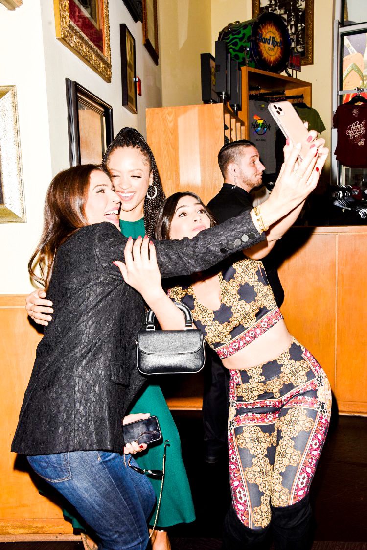 kayla_lynne17's tweet image. 😎❤️📸🤳 #Days
#DaysOfDays2019