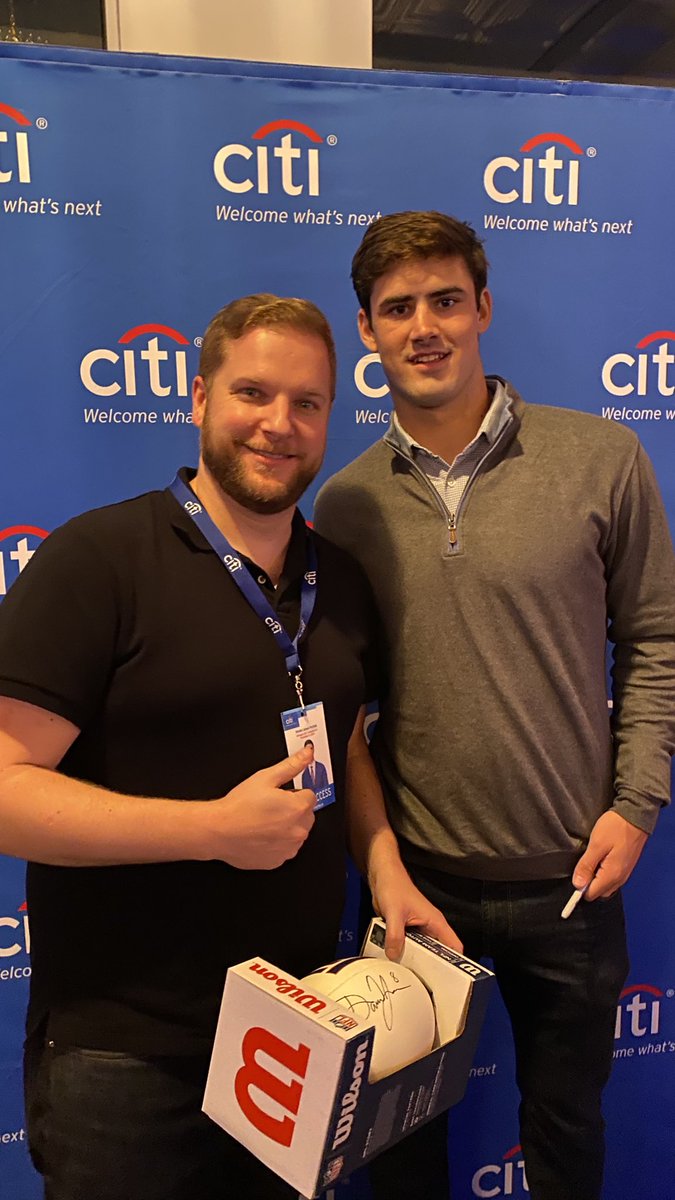 Super handsome, outstanding athlete, and one of the smartest men alive.... ⁦@Daniel_Jones10⁩ got to meet a great guy today. You’re welcome! #closertopro ⁦@Pro_Talks⁩ ⁦@Citibank⁩