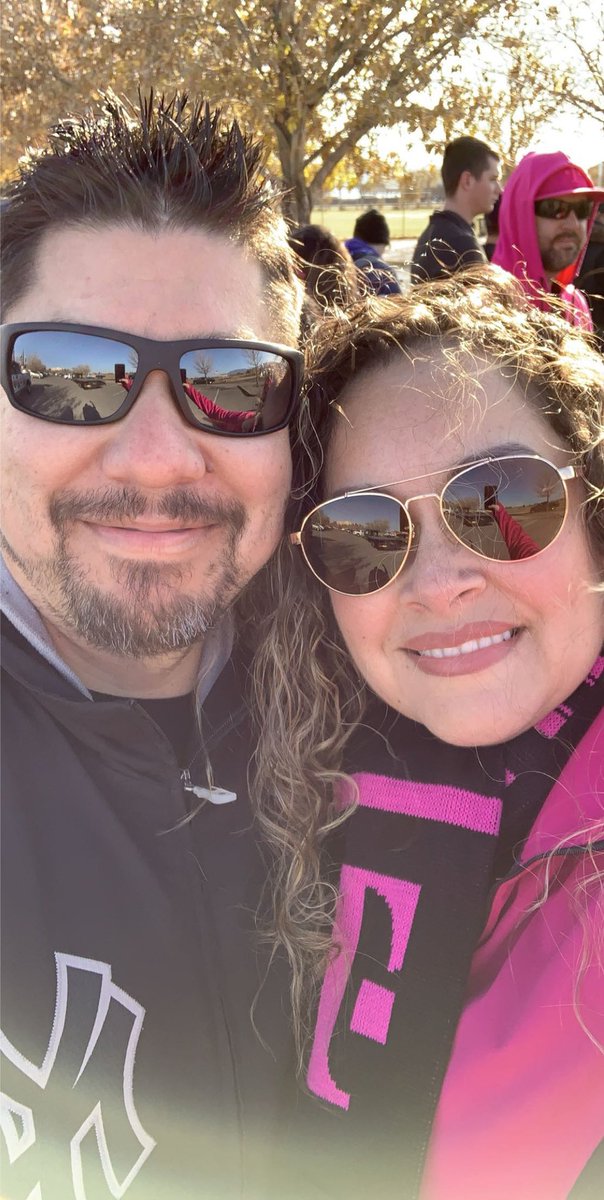 Crystal_Perches's tweet photo. Honoring all that served us and our country! #TMobile #VeteransDayParade @Ev_Roj @OteroMona https://t.co/OvT0wQdKKC