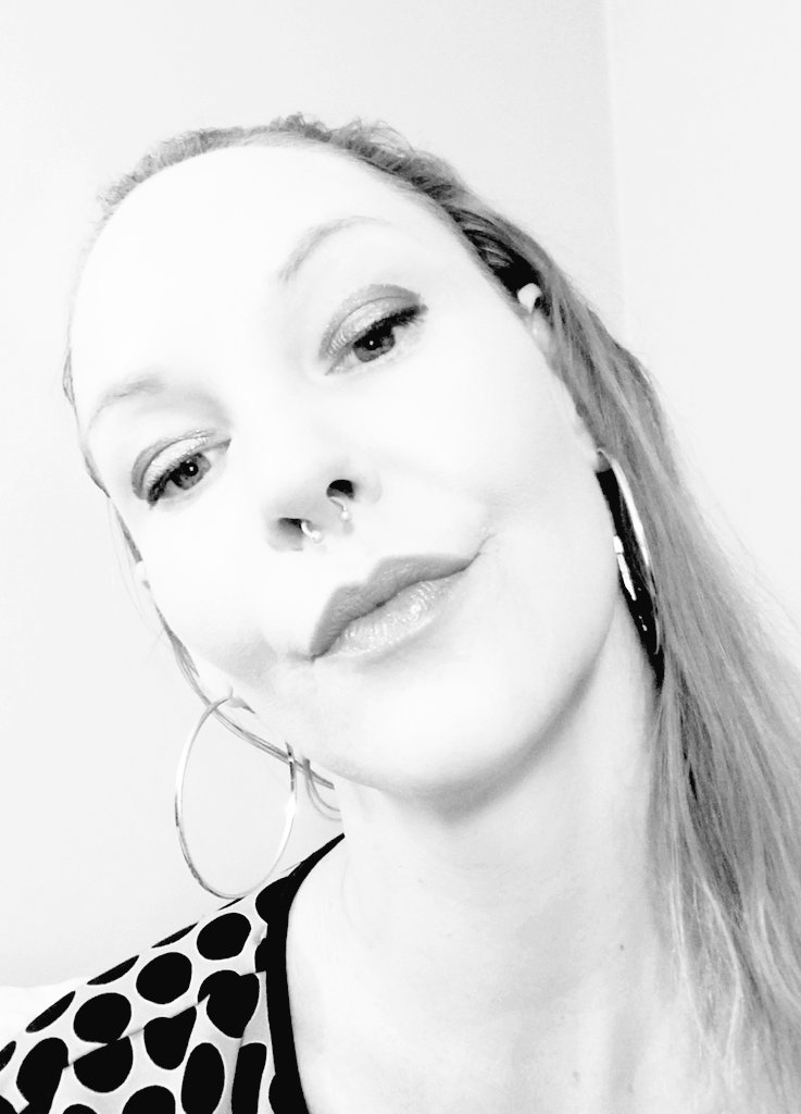 clashcontrast's tweet photo. Excited to have worked with an amazing engineer on #leftright2019 this afternoon. The first single off the #edm2019 EP is almost cut and sorted.
Interviewing with @WitchpoliceFM this evening as well for a podcast to be broadcast in the near future! @clashcontrast #NewMusicAlert https://t.co/aRcTPWycLT