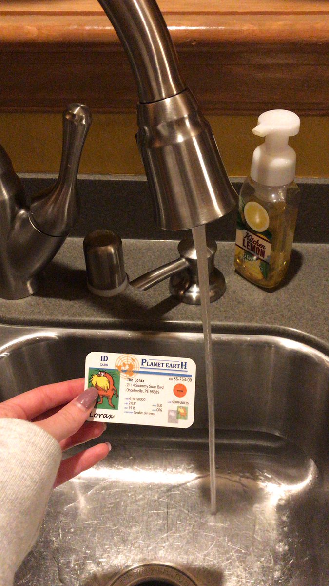 Alyssa_FHS_APES's tweet photo. The water that comes out of our faucets at home has to be filtered and cleaned at a water treatment facility first. There are specific guidelines that must be followed in order for this water to be safe enough to drink. @franklinlorax #apeswater https://t.co/TqZvOMtlhM