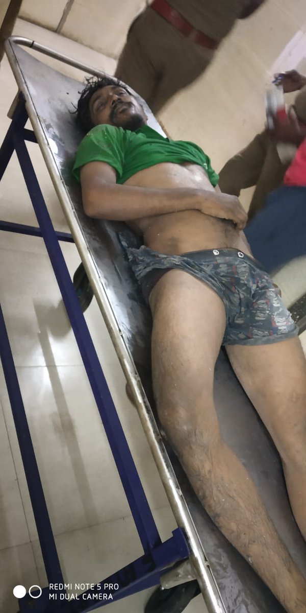 Mugilan__C's tweet image. A 25 yr old dies of asphyxiation while cleaning a spectic tank in ExpressAvenue in Chennai.
ArunKumar and 4others taken for manual scavenging a spectic tank,he collapsed immediately because of toxic fumes when he entered the tank to rescue his brother who fainted inside the tank