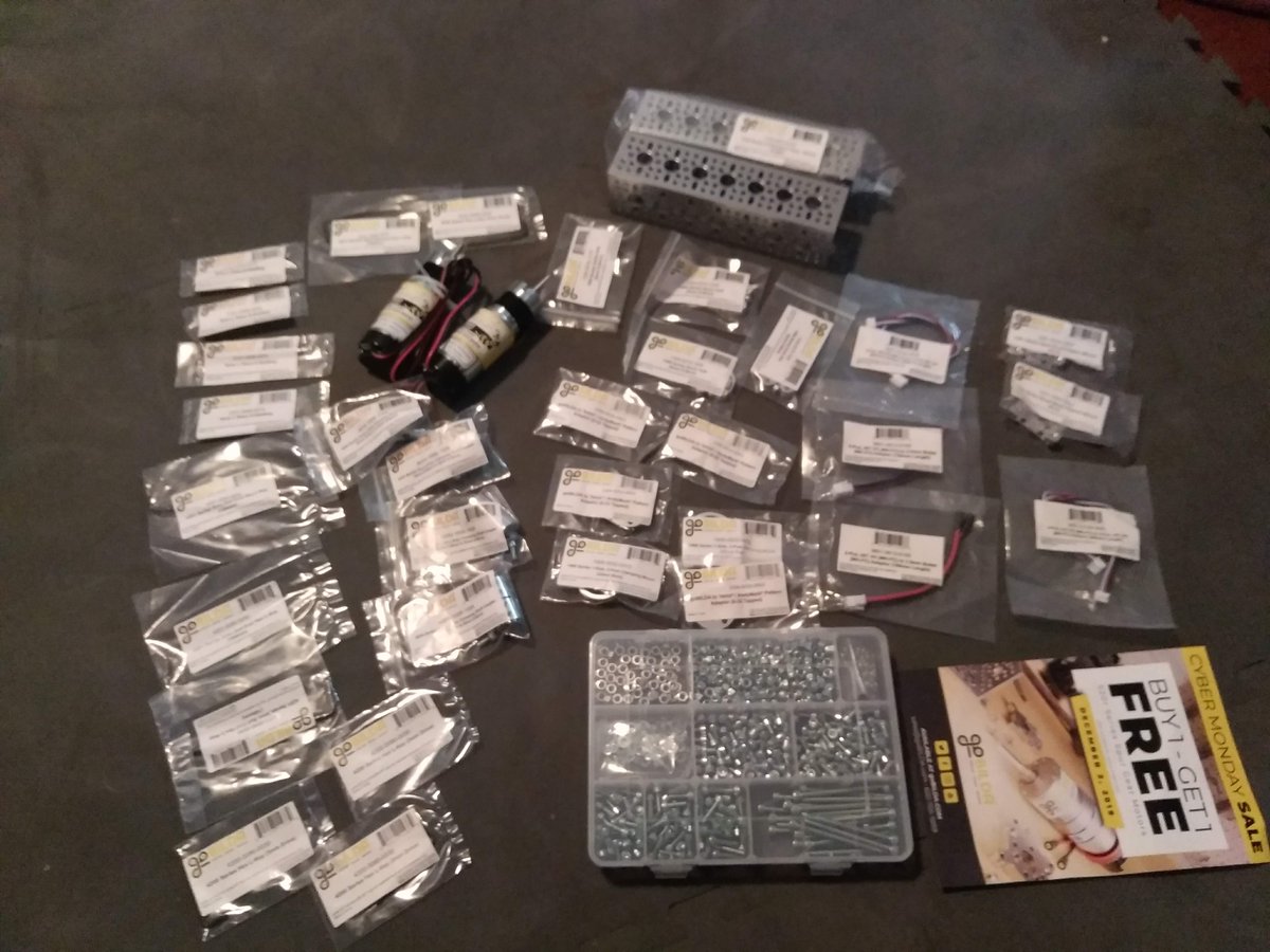 Bots of Glory12563 tweet media