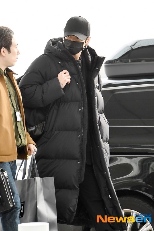 롱패딩에다 마스크 처돌이 ㅠㅅㅠ