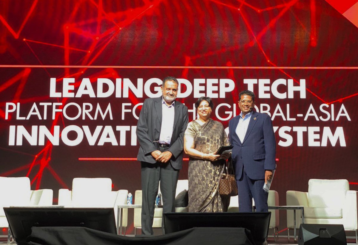 TCS_AsiaPacific's tweet photo. Our #TCSAsiaPacific President, Girish Ramachandran, was on the "India: The Silk Road For Technology" panel at #Switch2019 as part of #SingaporeFintechFest, discussing future market opportunities within India.

 #SFFxSwitch2019 #SFF2019 https://t.co/uTvRslxHy5