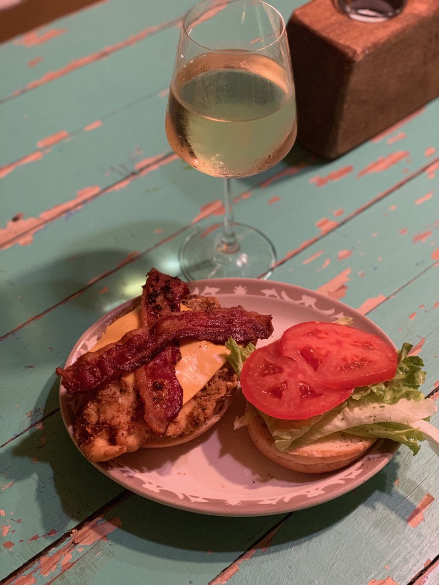 morris_rivers's tweet photo. Tonight’s Veterans Day Dinner is a fish and bacon sandwich with homemade roasted potatoes &amp; onions! I hope everyone had a Happy Veterans Day!  😋 https://t.co/KxI0g1Lq3R