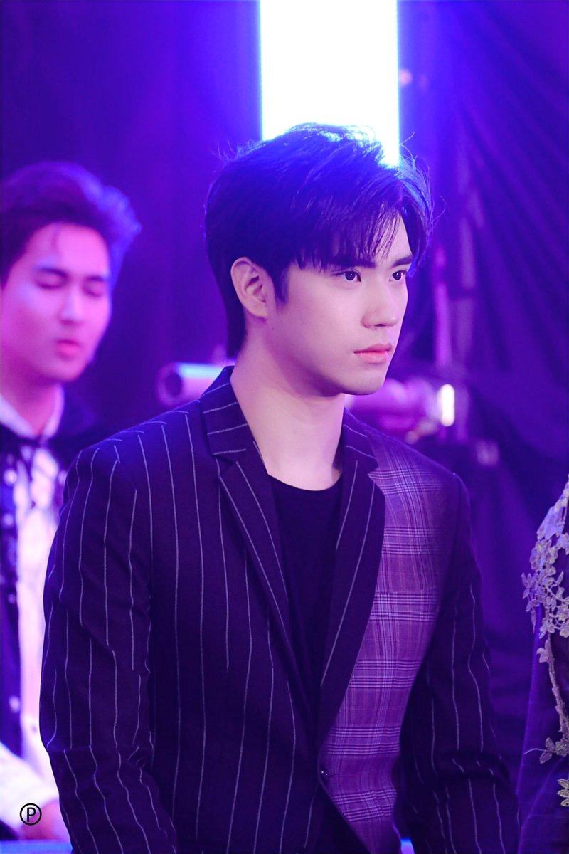 IamPGallery's tweet photo. BigBoy Tee [1] @Tee_Jaruji #superboyprojectweek8 #TEeThanapon https://t.co/KkYE4q3kex