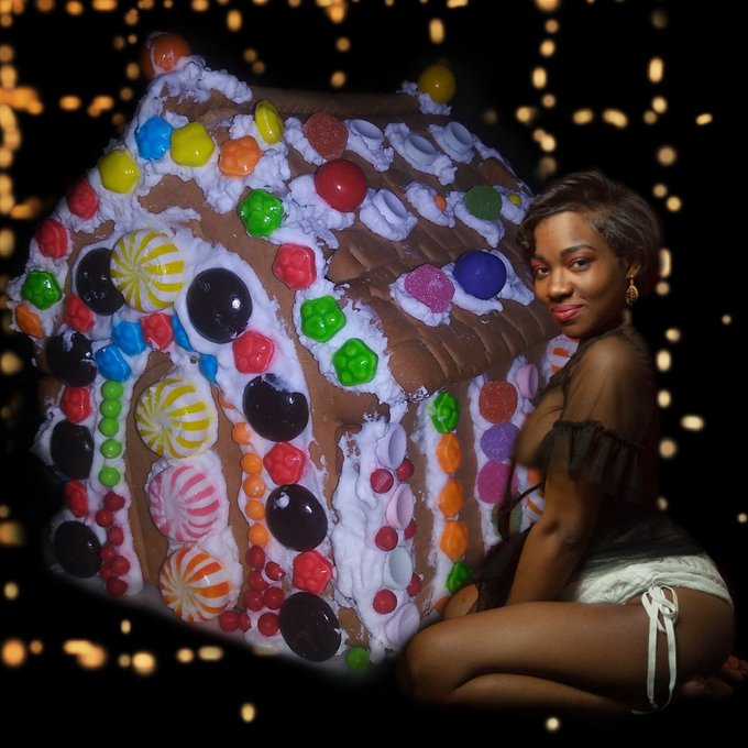 #melanin #gingerbreadhouse https://t.co/zEZ1sNftRN<a href="/tag/melanin"class="tags">#melanin</a><a href="/tag/gingerbreadhouse"class="tags">#gingerbreadhouse</a>