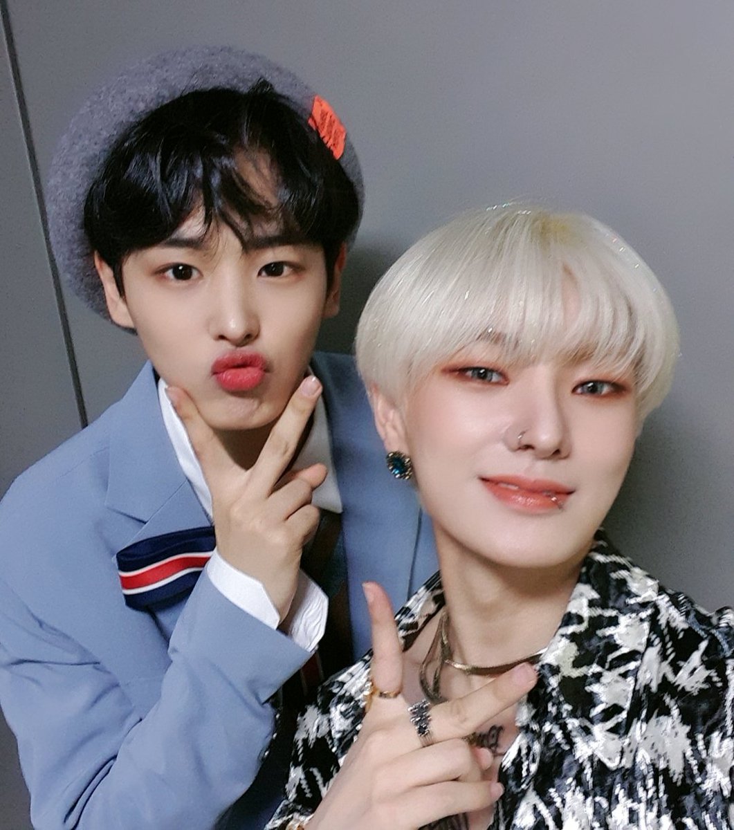 NewWorld_VICTON's tweet photo. (#한세) 병차낭 생일 츄카해애앵😘 https://t.co/CtZV4RCSAe