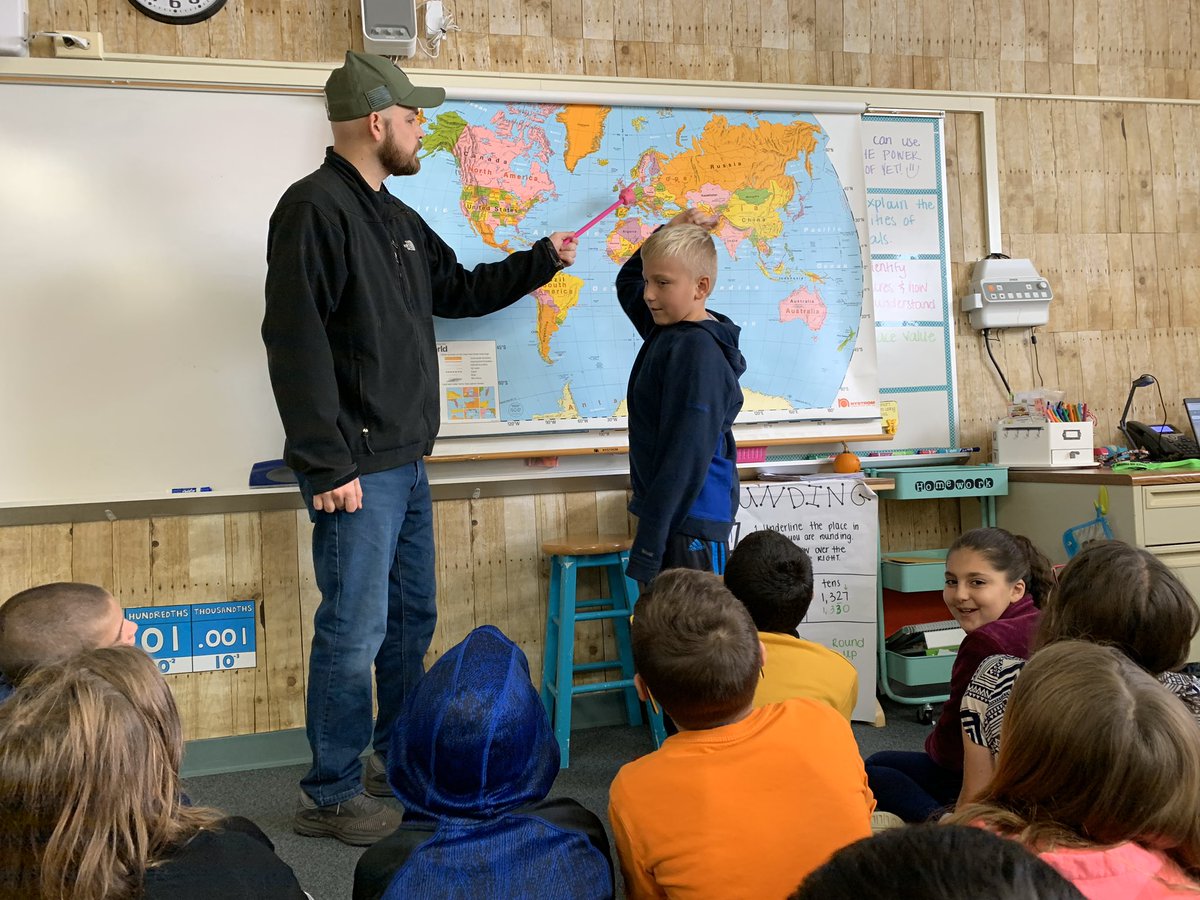 stephsargent44's tweet photo. Celebrating Veteran’s Day with Mike the Marine! We asked lots of great questions, had a quick geography lesson, and even challenged ourselves to a push-up competition! @martinhusky158 https://t.co/p3RbPS0SZR