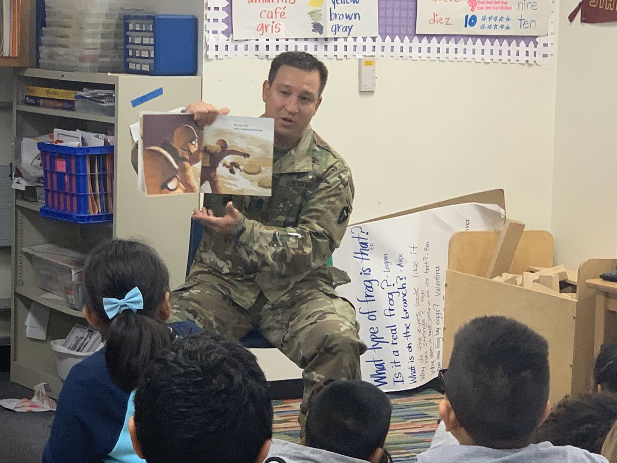 KinderVida's tweet photo. We had the honor of having a special veteran read to a K class &amp; his other son’s class. We were so intrigued w/his experience as a deployed soldier &amp; had plenty of questions. Thank you for visiting us, &amp; thank you for your service, CSM Castro! @CaldwellHeights @RoundRockISD https://t.co/44EHOqgGAv