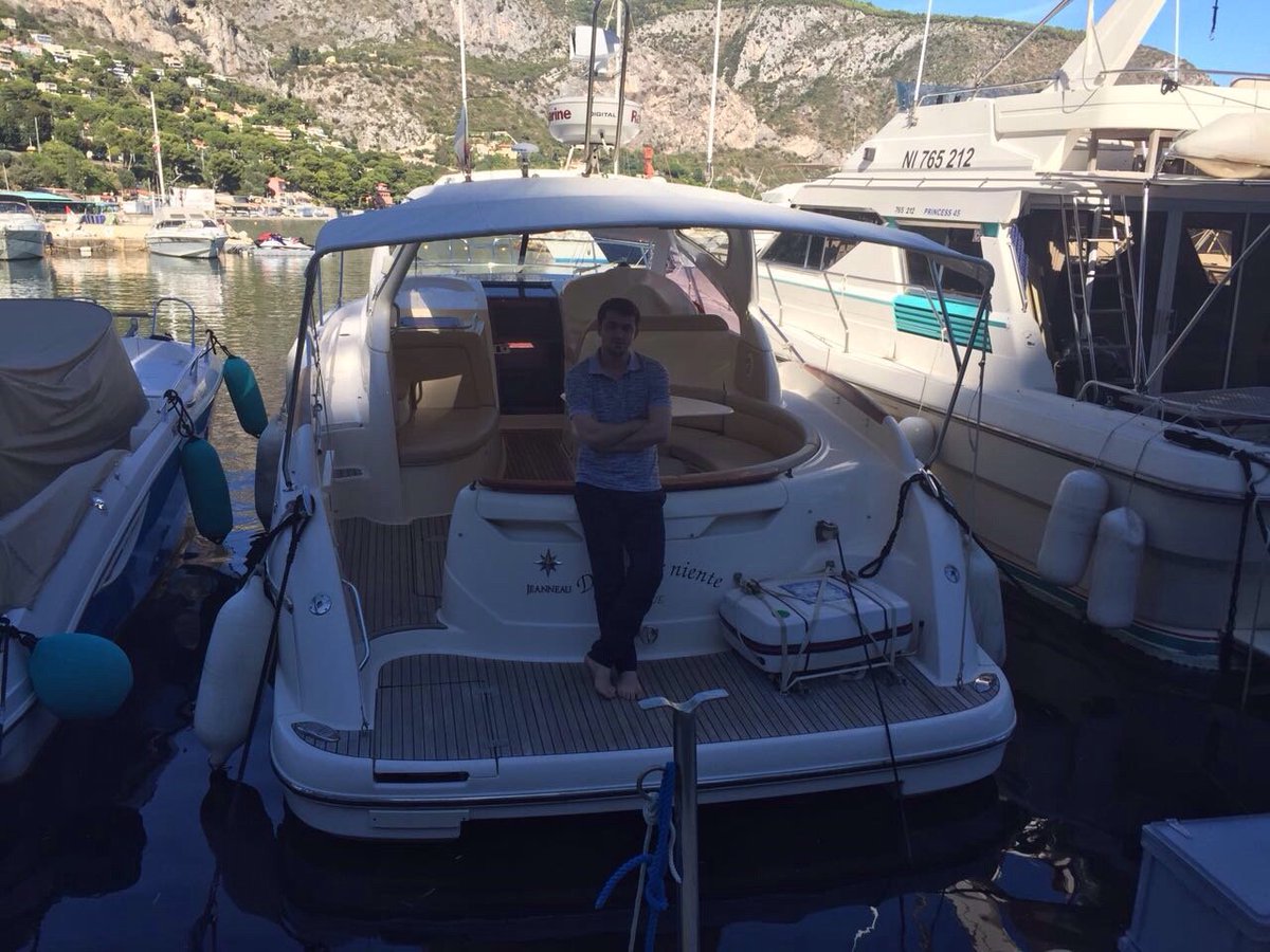 kakhaev95's tweet photo. monaco https://t.co/28uIKJaNhe