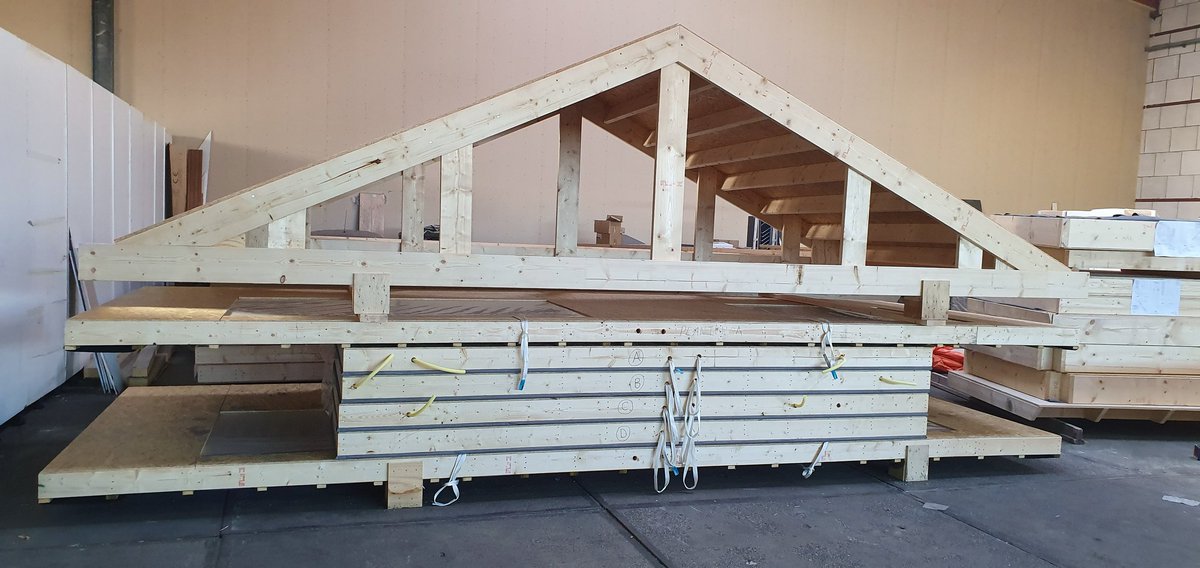 ProPrefab's tweet image. Prefab houtskelet bouw kant en klaar dakopbouw elementen.
Via proprefab.nl